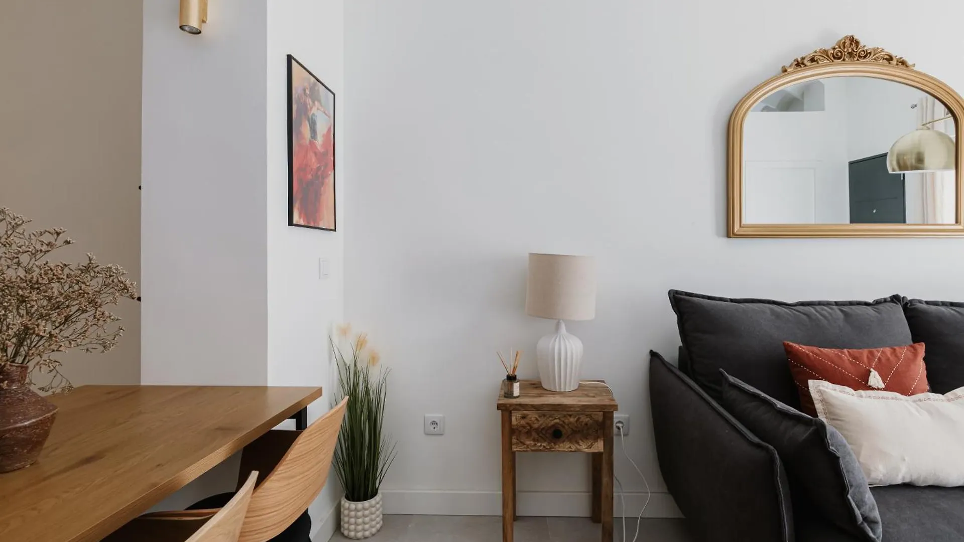 New - Family Suite Next To Duenas Palace Seville 0*,