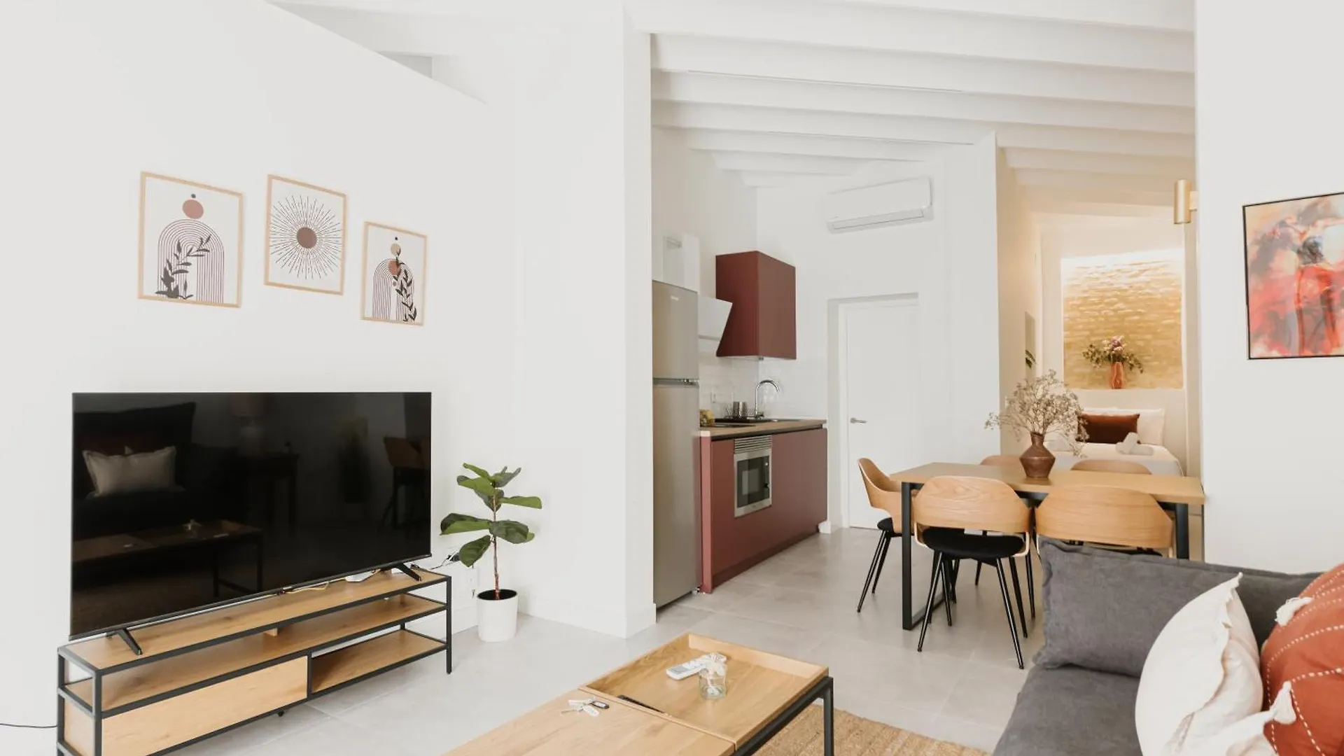 New - Family Suite Next To Duenas Palace Seville