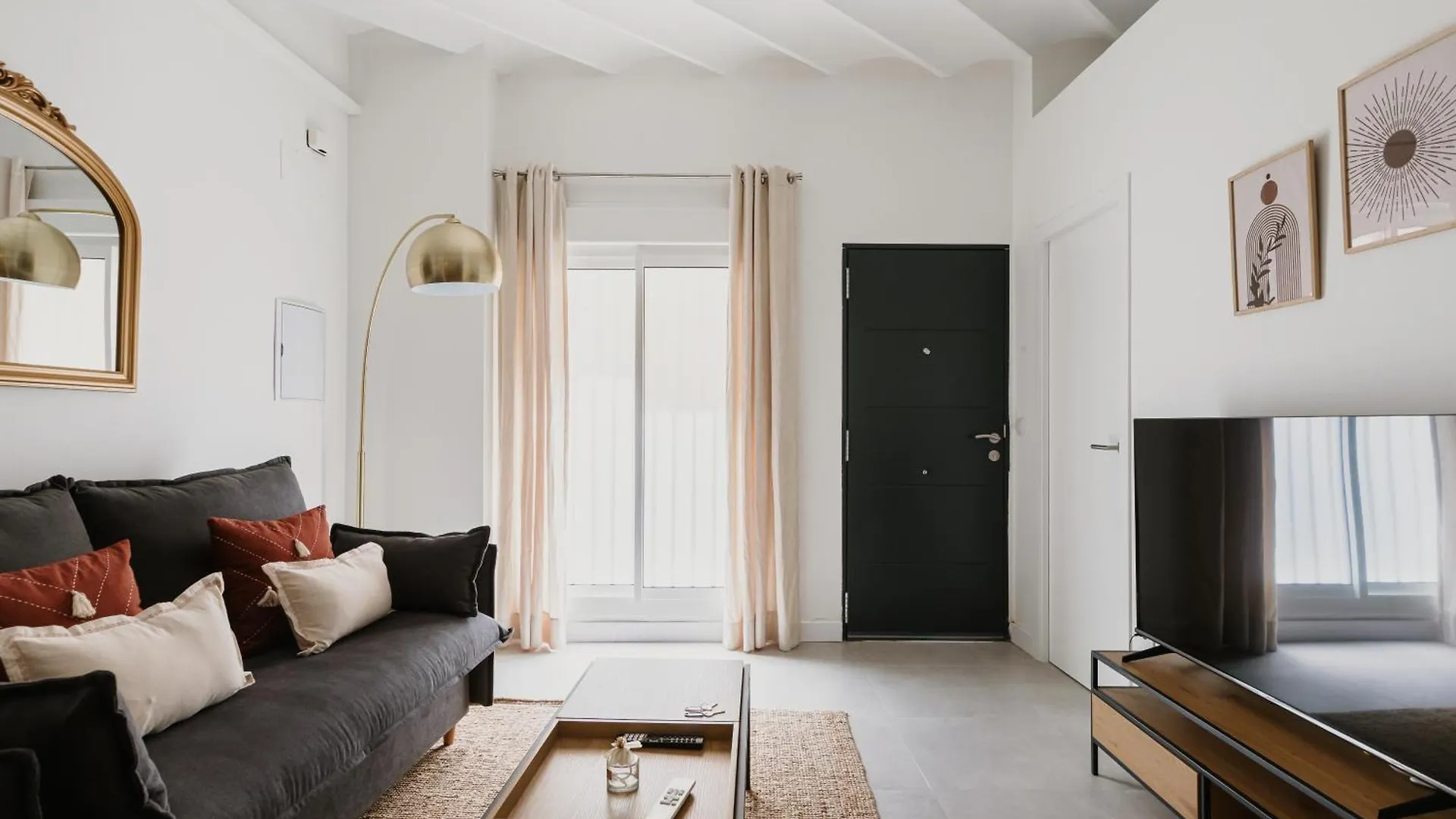 New - Family Suite Next To Duenas Palace Seville 0*,  Spain